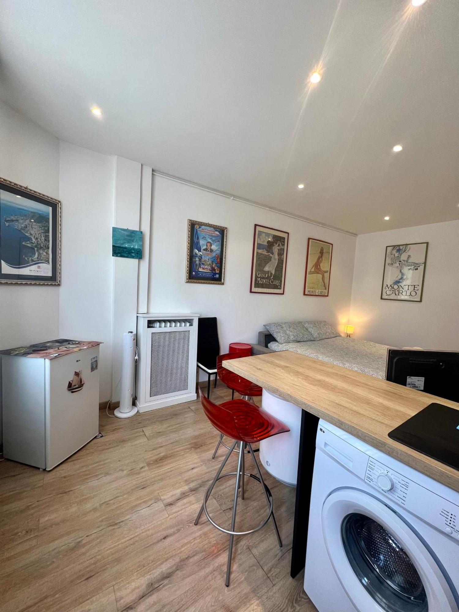 Charmant Studio Alle Porte Di Monte-Carlo Бюсолей Екстериор снимка